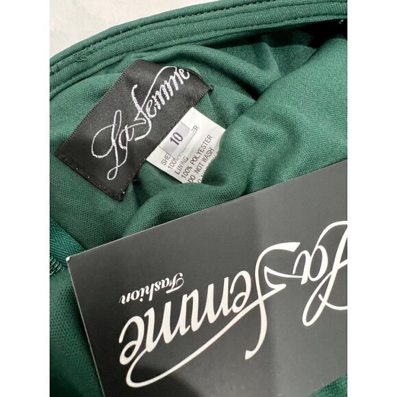 La Femme Size 10 Sequin Long Sleeve Back Cutout Gown Emerald Green *Thread Pull* - Picture 5 of 14